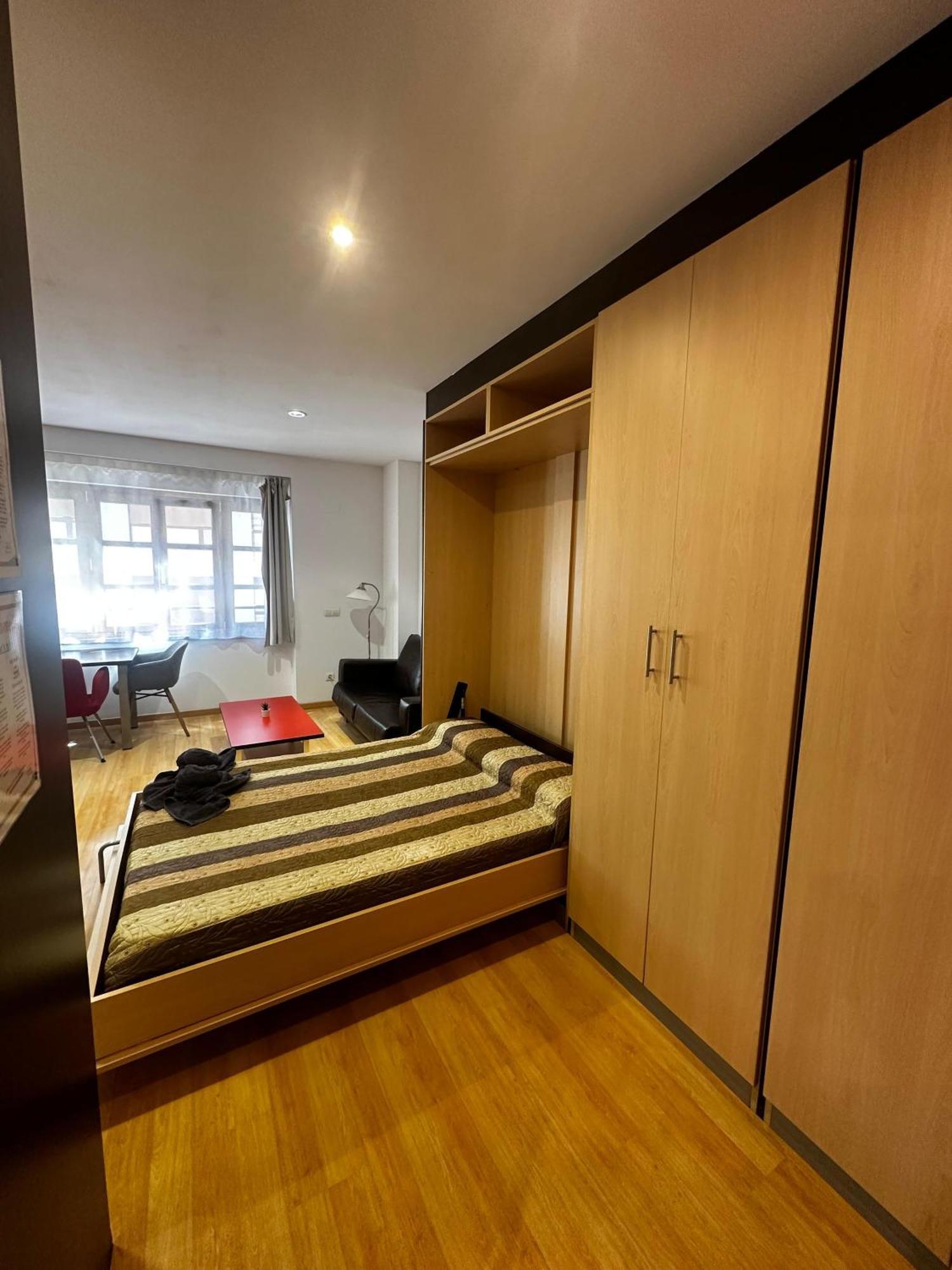 Estudio Centrico B4 Oviedo Eksteriør billede